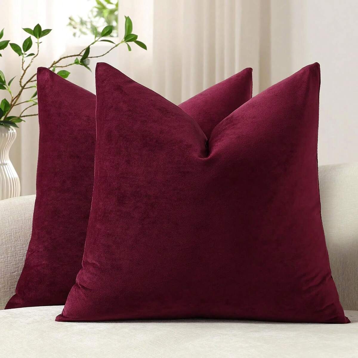 1pc Velvet Christmas Throw Pillow Covers Decorative Square Pillowcase Soft Solid Cushion Case For Sofa Bedroom Chair Car 18x18 Inch Red Wine